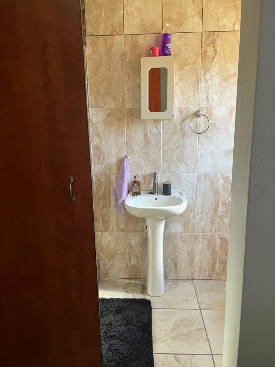 3 Bedroom Property for Sale in Waterval East North West